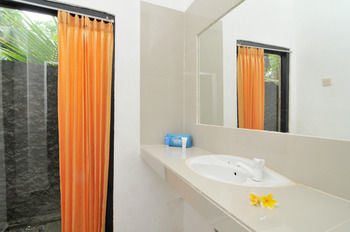 Bidadari Bali Wisma tamu 2*